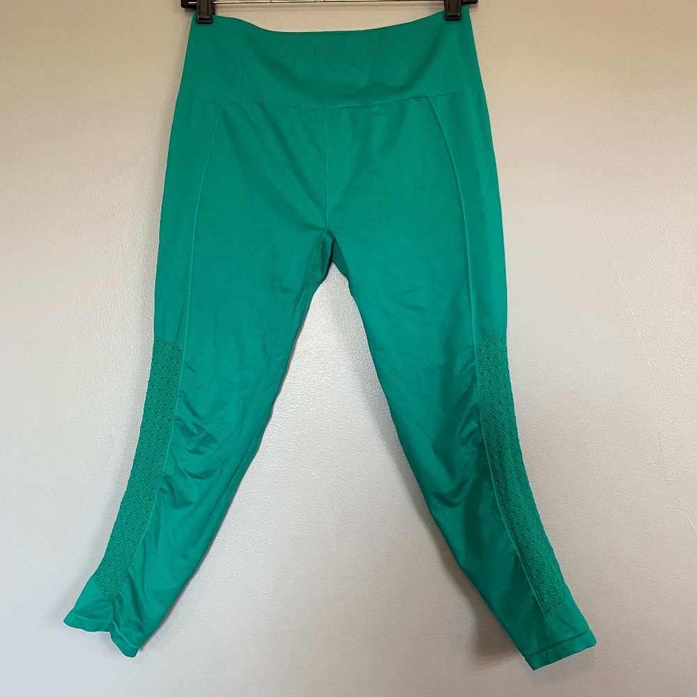 EUC green Fabletics leggings size large